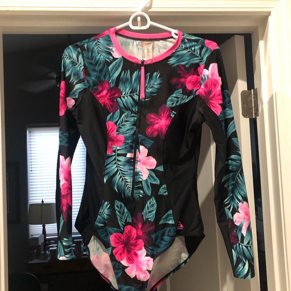 NWOT Gerry Swim Surf suit XL